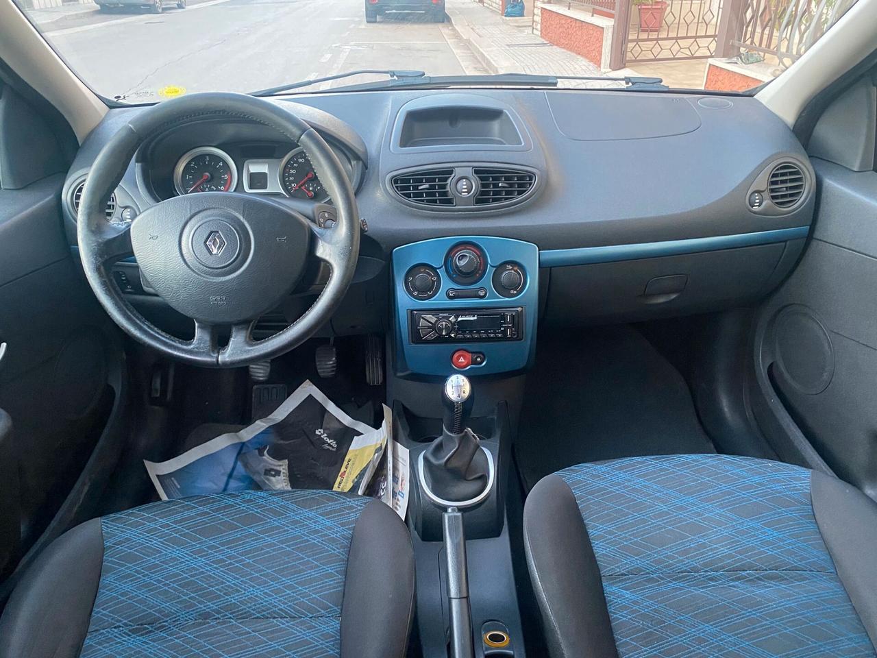 RENAULT CLIO 2008 1.5 DIESEL