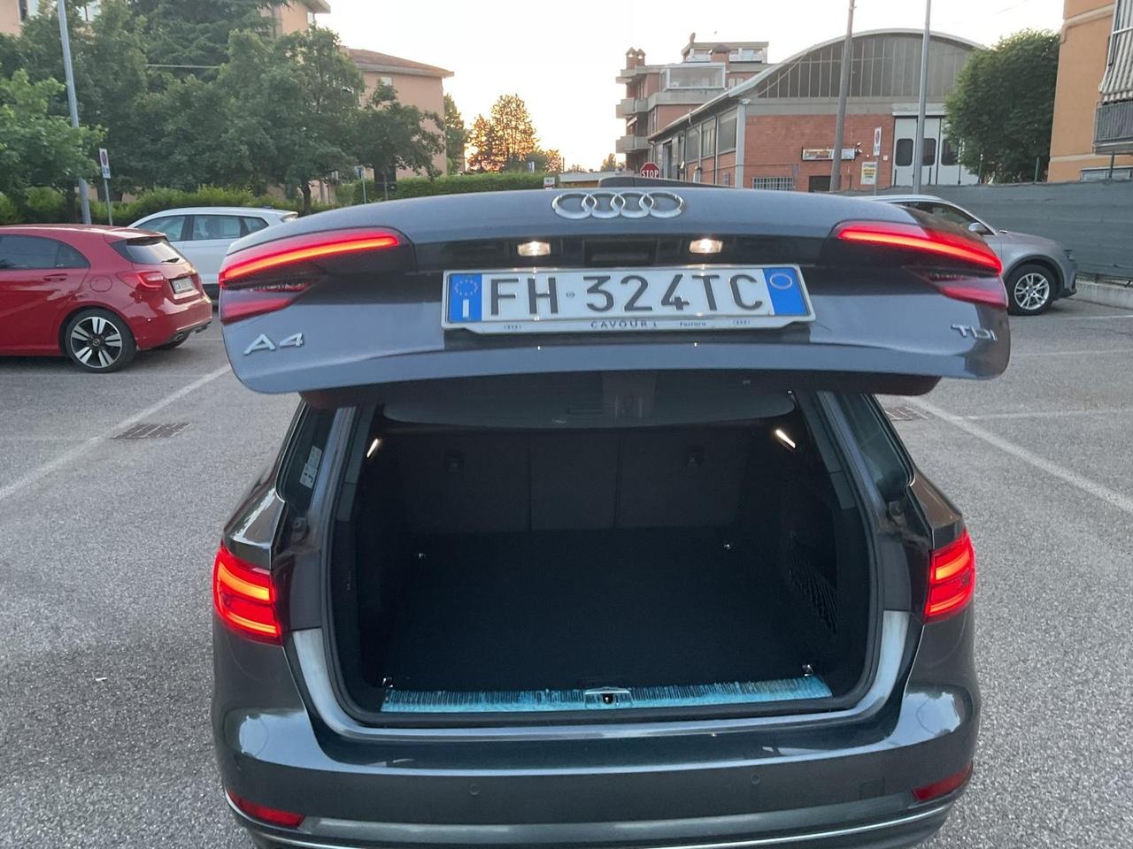 Audi A4 Avant 2.0 TDI 150 CV ultra S tronic Business Sport