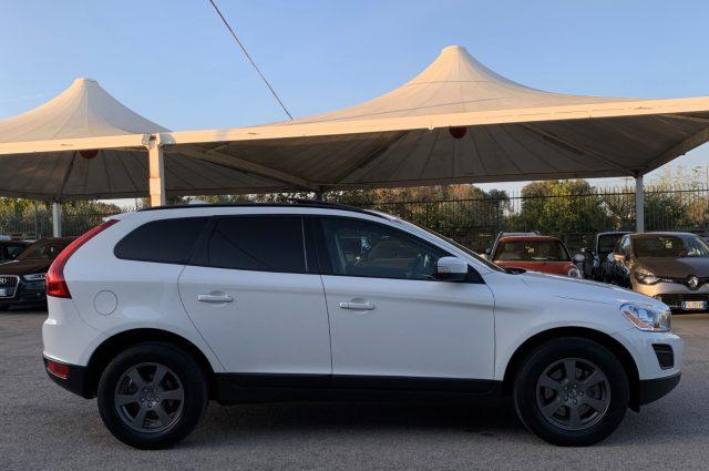 VOLVO XC60 DRIVe Summum Tetto Aprib.