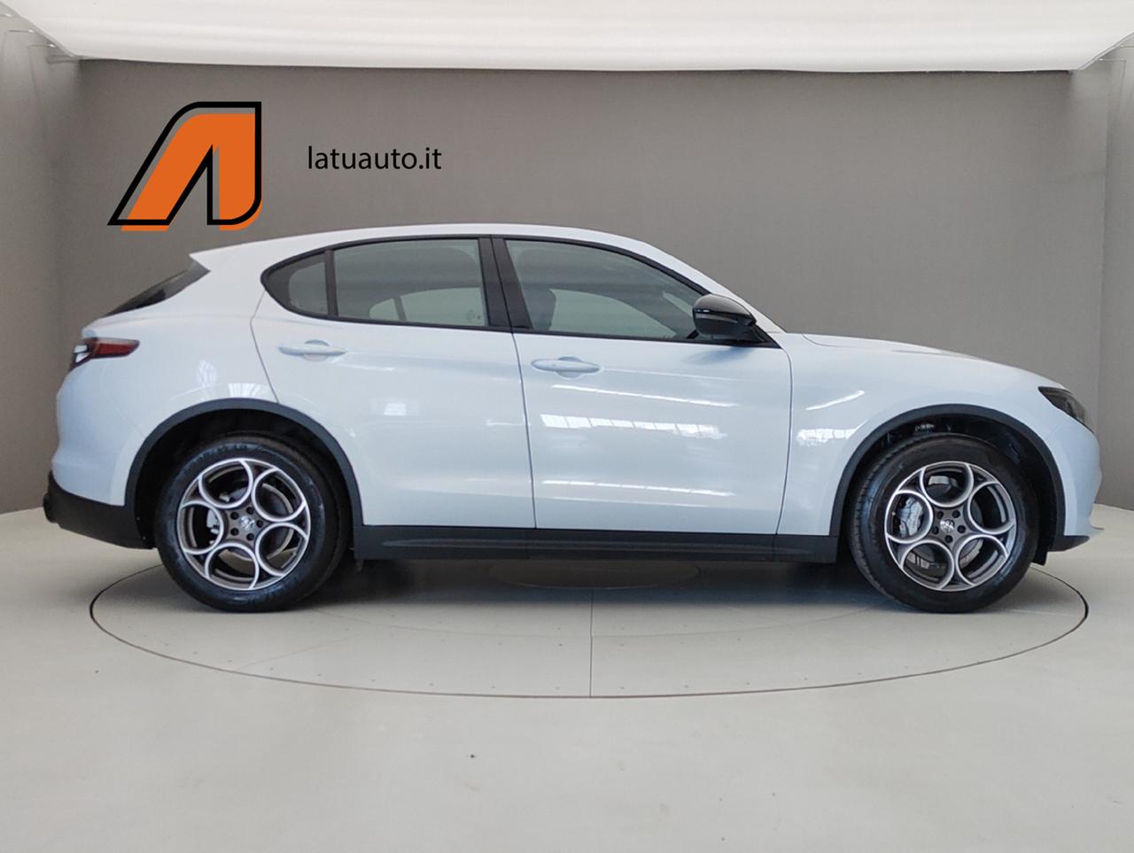 ALFA ROMEO Stelvio 2023 2.2 TD 210CV SPRINT AT8 Q4