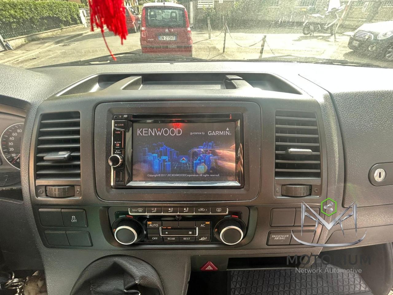 Volkswagen T5 Caravelle