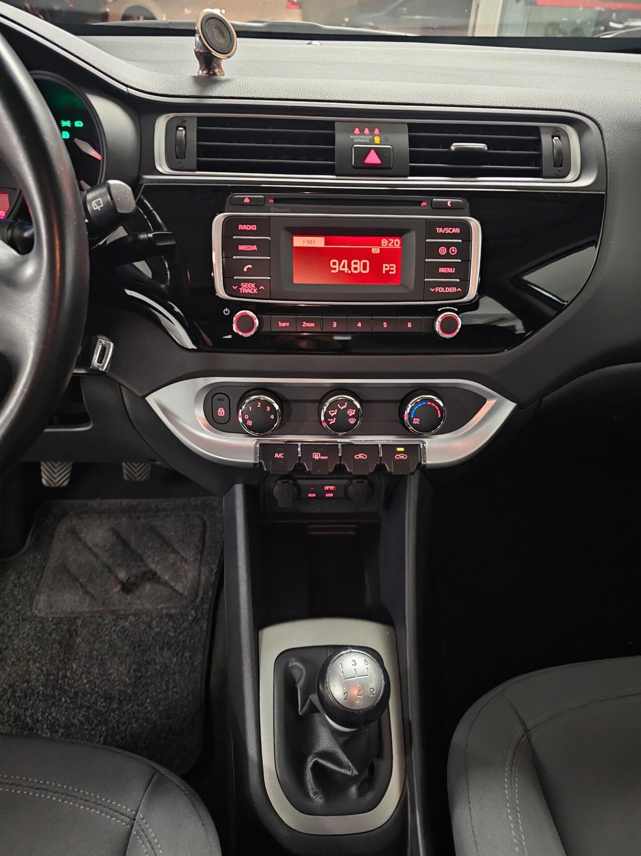 Kia Rio 1.2 CVVT 5p. Cool