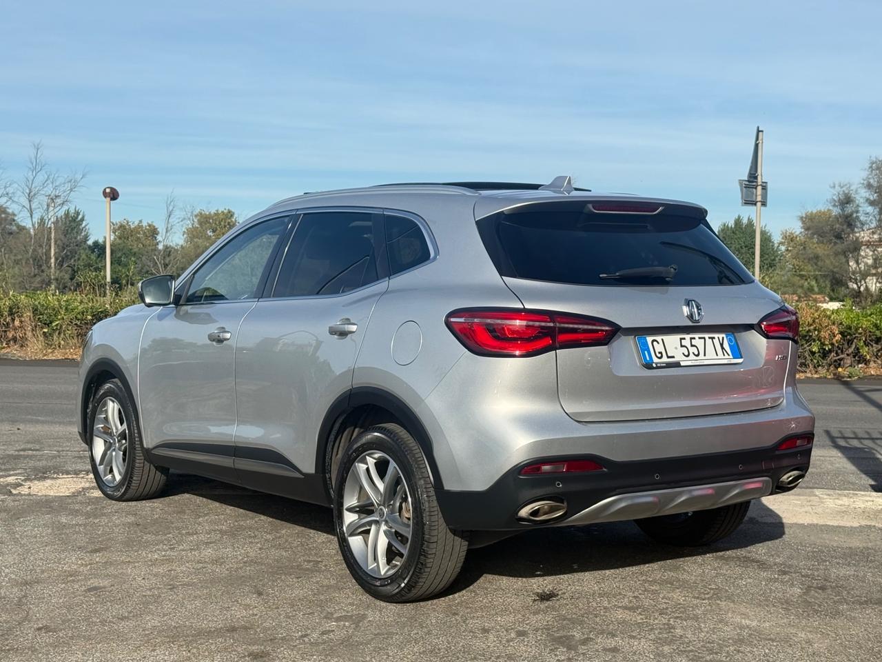 MG HS 1.5 t Luxury Automatica Tetto km: 30.261