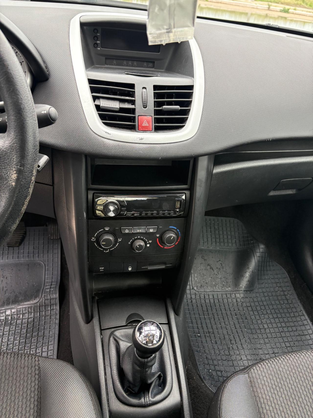 Peugeot 207 1.4 HDi 70CV FAP 5p. XS