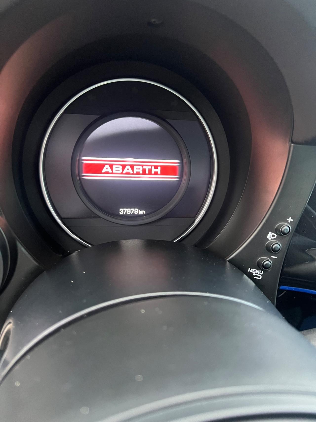 Abarth 595 1.4 Turbo T-Jet 165 CV Monster Energy Yamaha