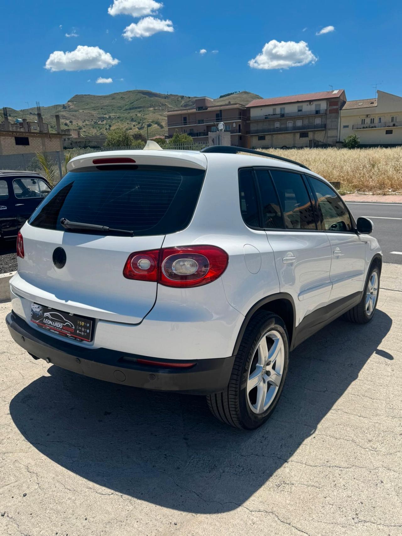 Volkswagen Tiguan 2.0 TDI DPF 4MOTION DSG R-Line