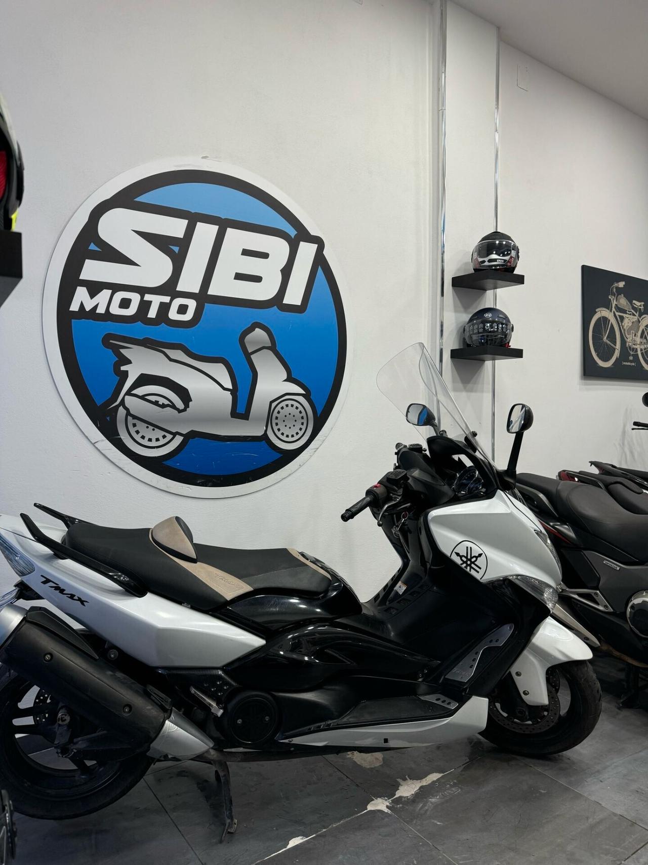 Yamaha T-Max 500
