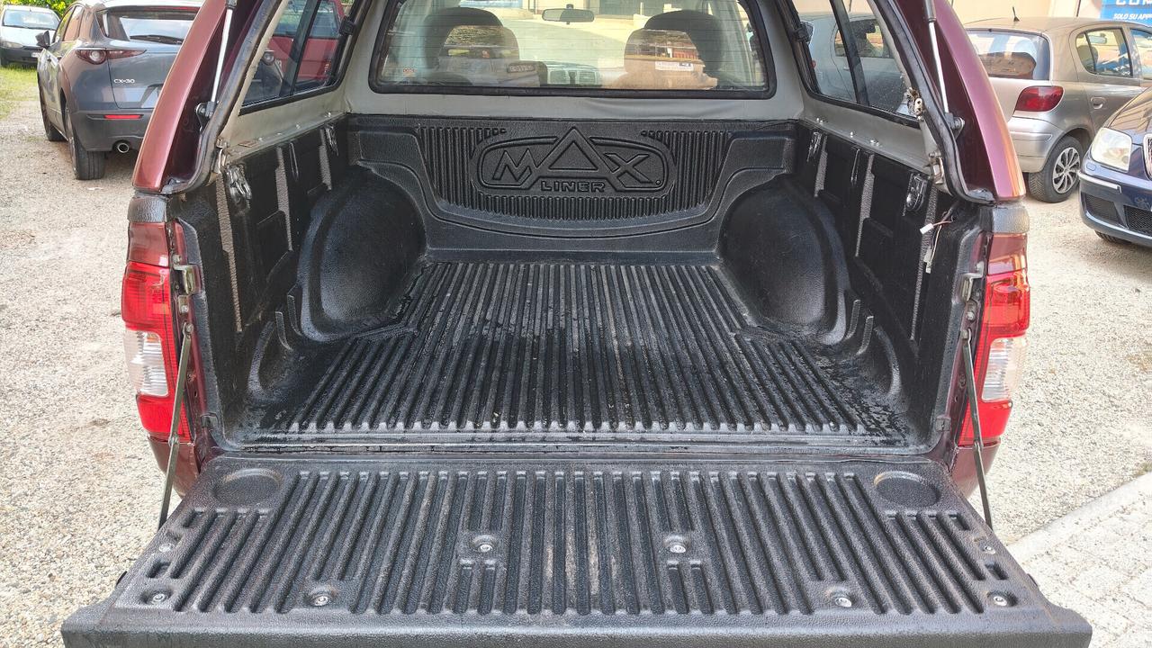 Isuzu D-Max 3.0 TD 4WD Aut. + Gancio