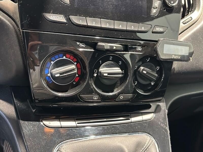 Lancia Ypsilon 1.3 MultiJet 95cv Elefantino
