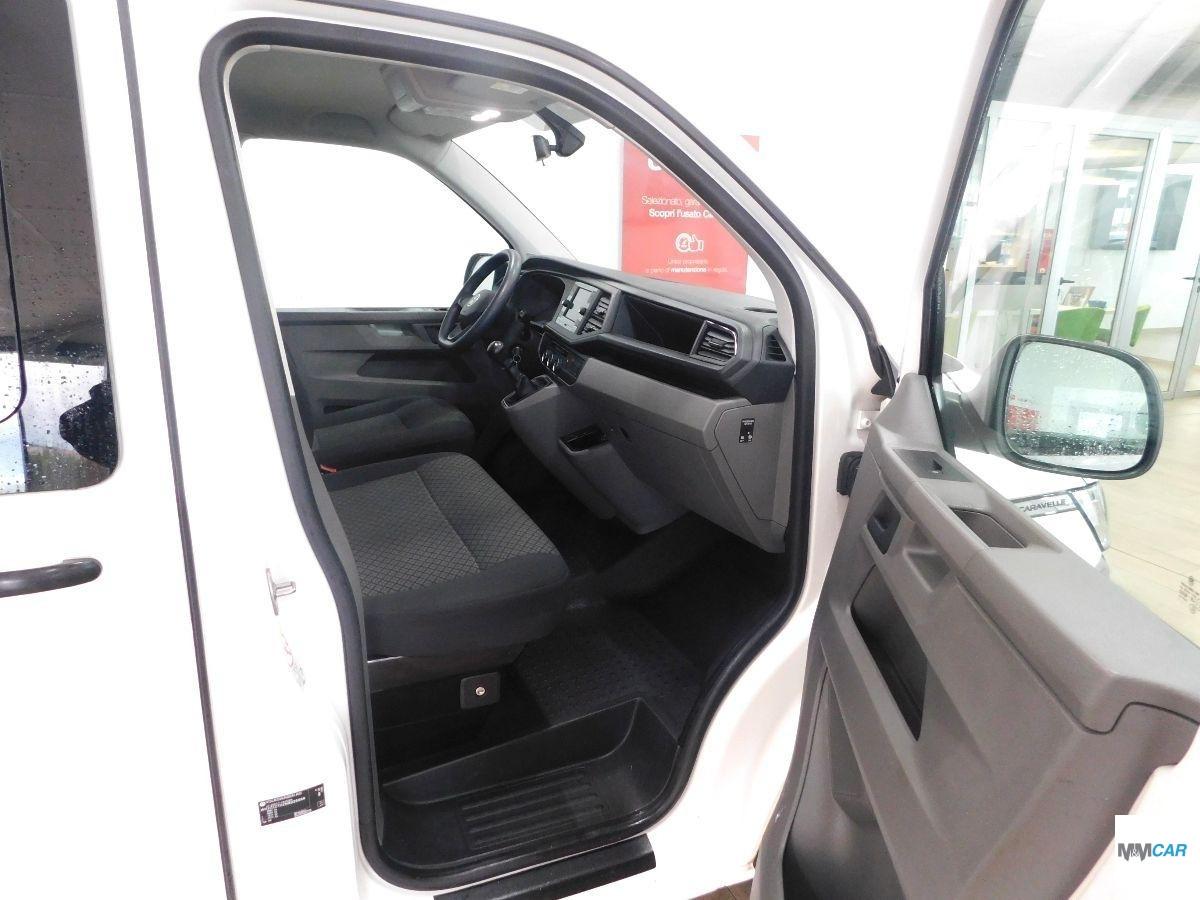 VOLKSWAGEN - T6 Caravelle