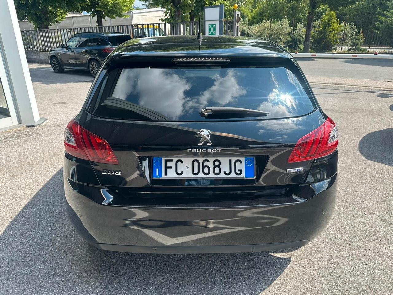 Peugeot 308 BlueHDi 120 S&S Allure