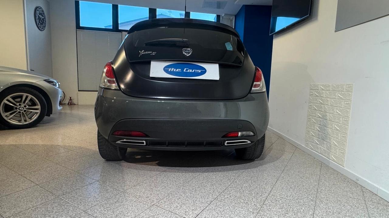 Lancia Ypsilon 1.2 69 CV 5 porte GPL Ecochic S Momodesign