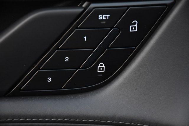 PORSCHE Taycan 4 Cross Turismo *21"*CHRONO*PANORAMA*BOSE*360°*LED