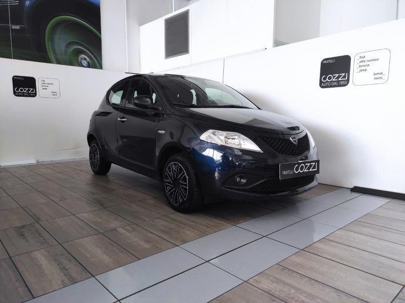LANCIA Ypsilon 3ª serie - Ypsilon 1.0 FireFly 5 porte S&S Hybrid Ecochic Gold