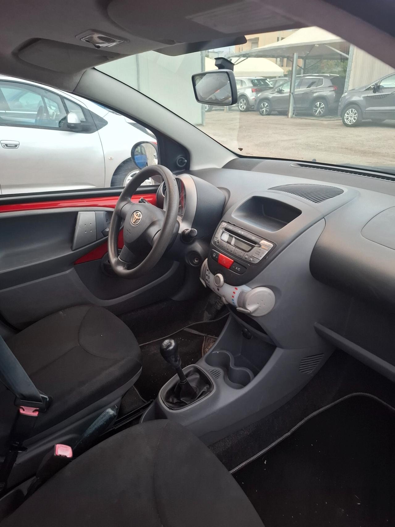 Toyota Aygo 1.0 12V VVT-i 5 porte Now