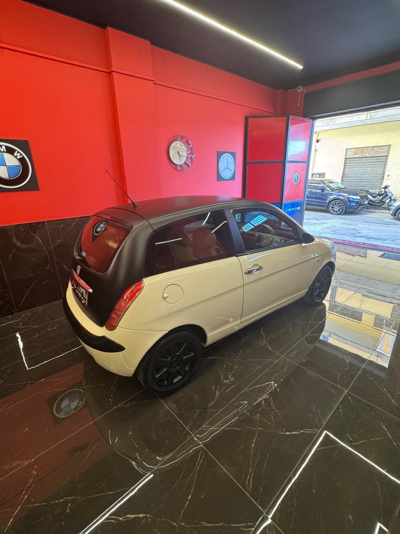 Lancia Ypsilon 1.3 MJT 75 CV Platino