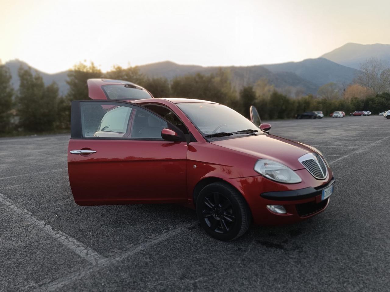 Lancia Ypsilon 1.3 Multijet 16V Platino