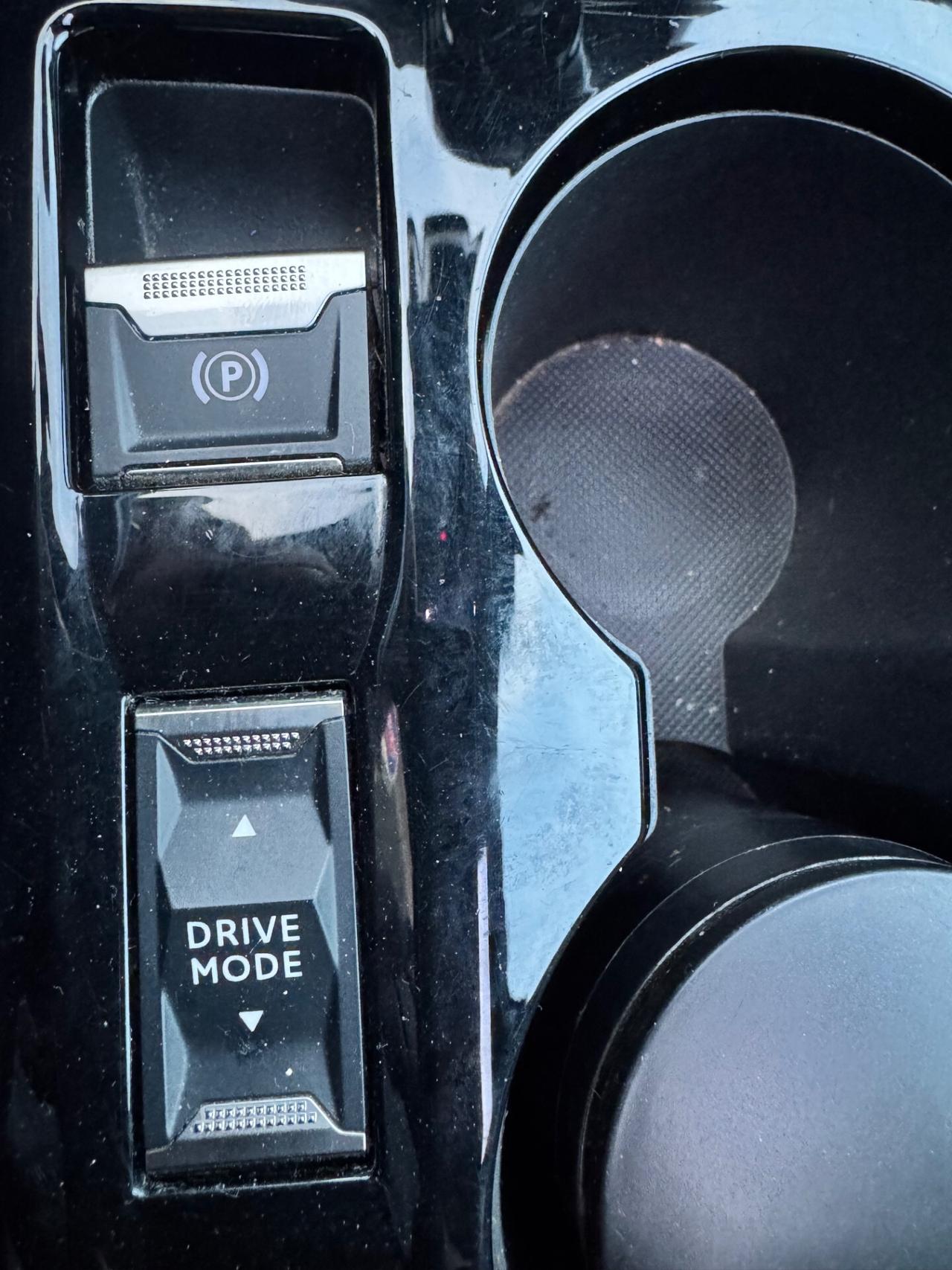 Peugeot 2008 BlueHDi 100 GT Line Tetto Retrocamera Catelletto nuovo