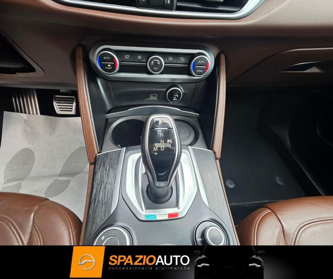 Alfa Romeo Stelvio 2.2 Turbodiesel 180 CV AT8 Q4 *VELOCE* IPER FULL