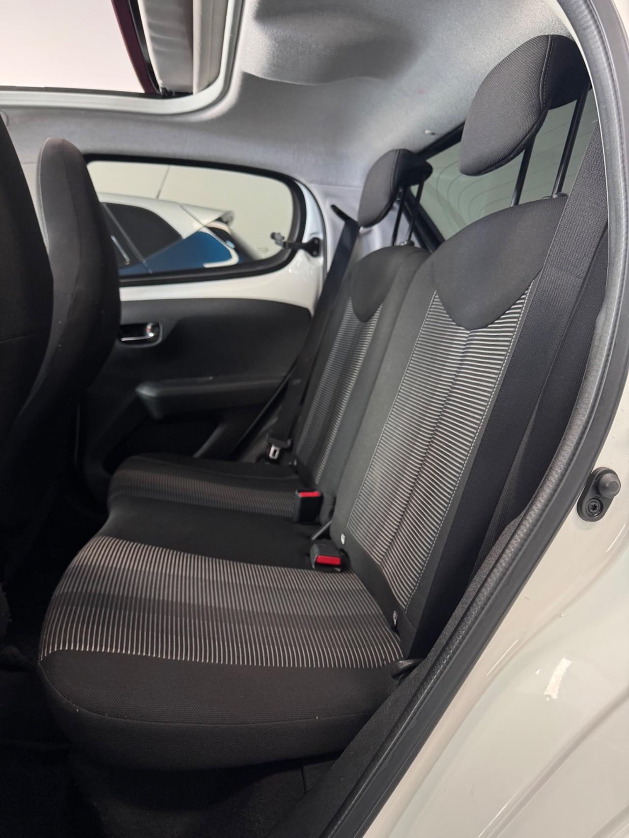 Peugeot 108 1.2 82 5 ALLURE TETTO APRIBILE