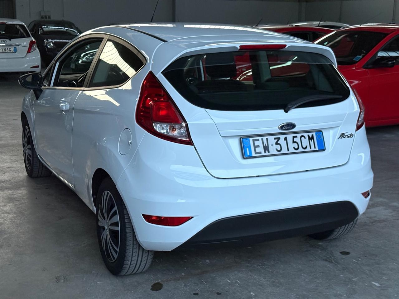 Ford Fiesta 1.2 60CV 5 porte Titanium