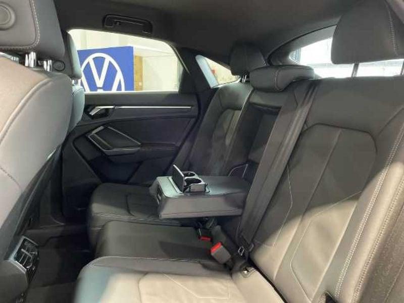 Audi Q3 I 2019 Sportback 35 1.5 tfsi Identity Black s-tronic