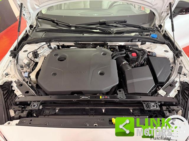 VOLVO V60 B4 (d) aut Ultimate Dark IVA ESP. GARANZIA 24