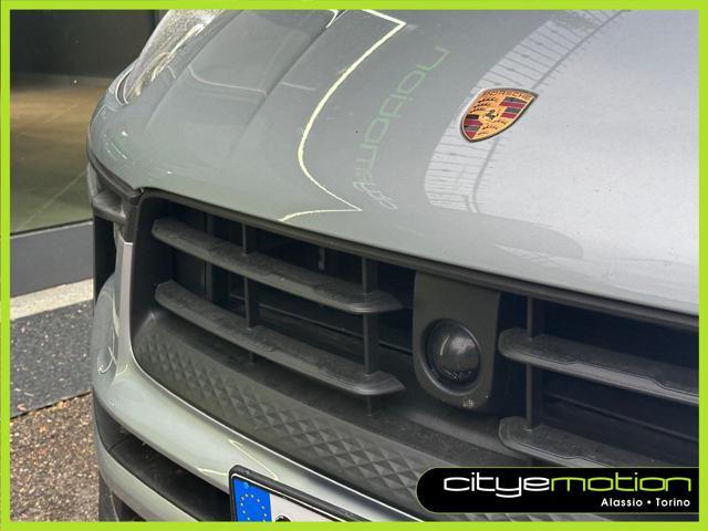 PORSCHE Macan 2.0