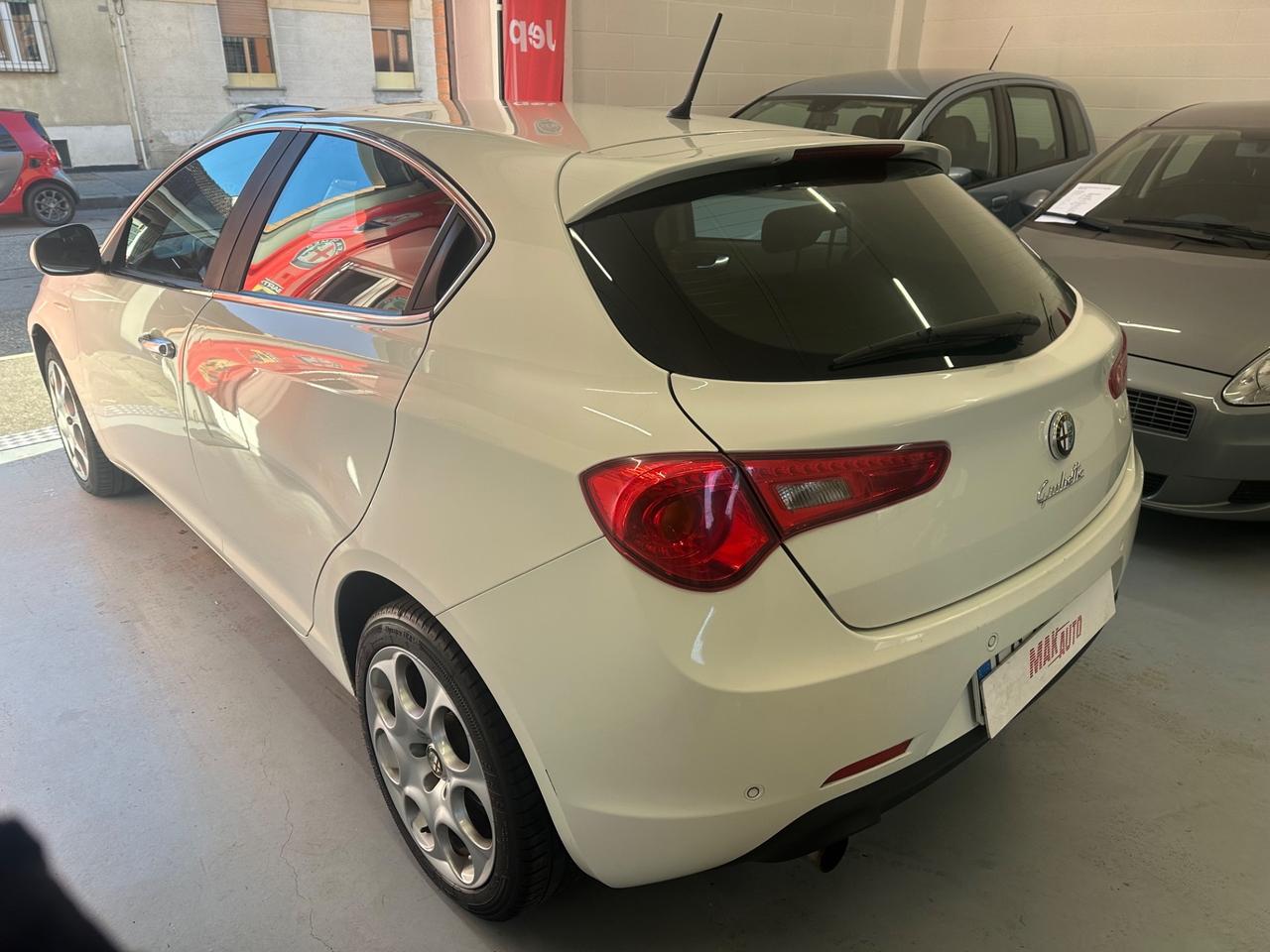 Alfa Romeo Giulietta 1.6 JTDm-2 105 CV Distinctive