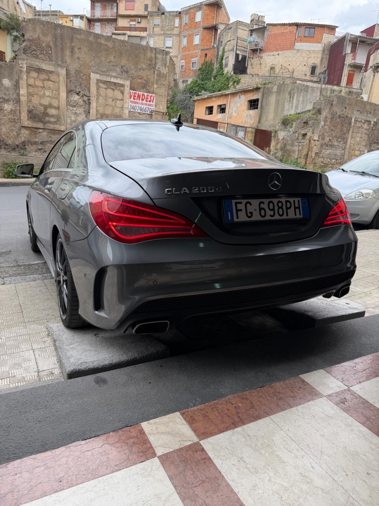 Mercedes-benz CLA 200 d Automatic Premium