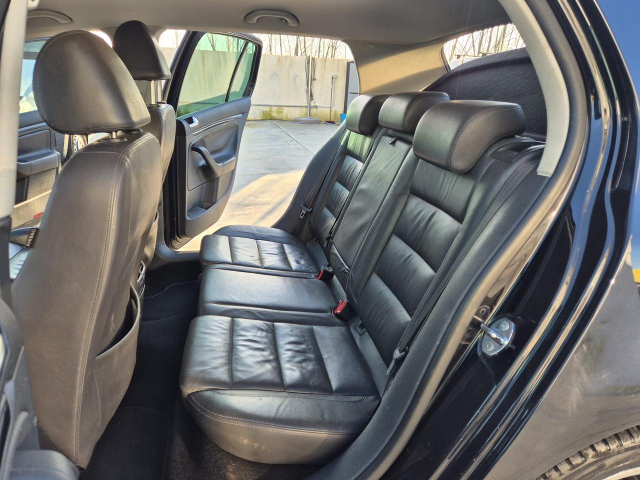 Volkswagen Golf 1.9 TDI DPF 5p. DSG GT Sport