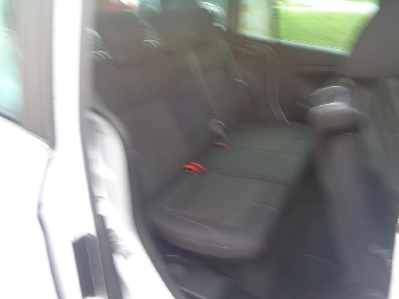Ford B-Max 1.5 TDCi 75 CV Business Titanium