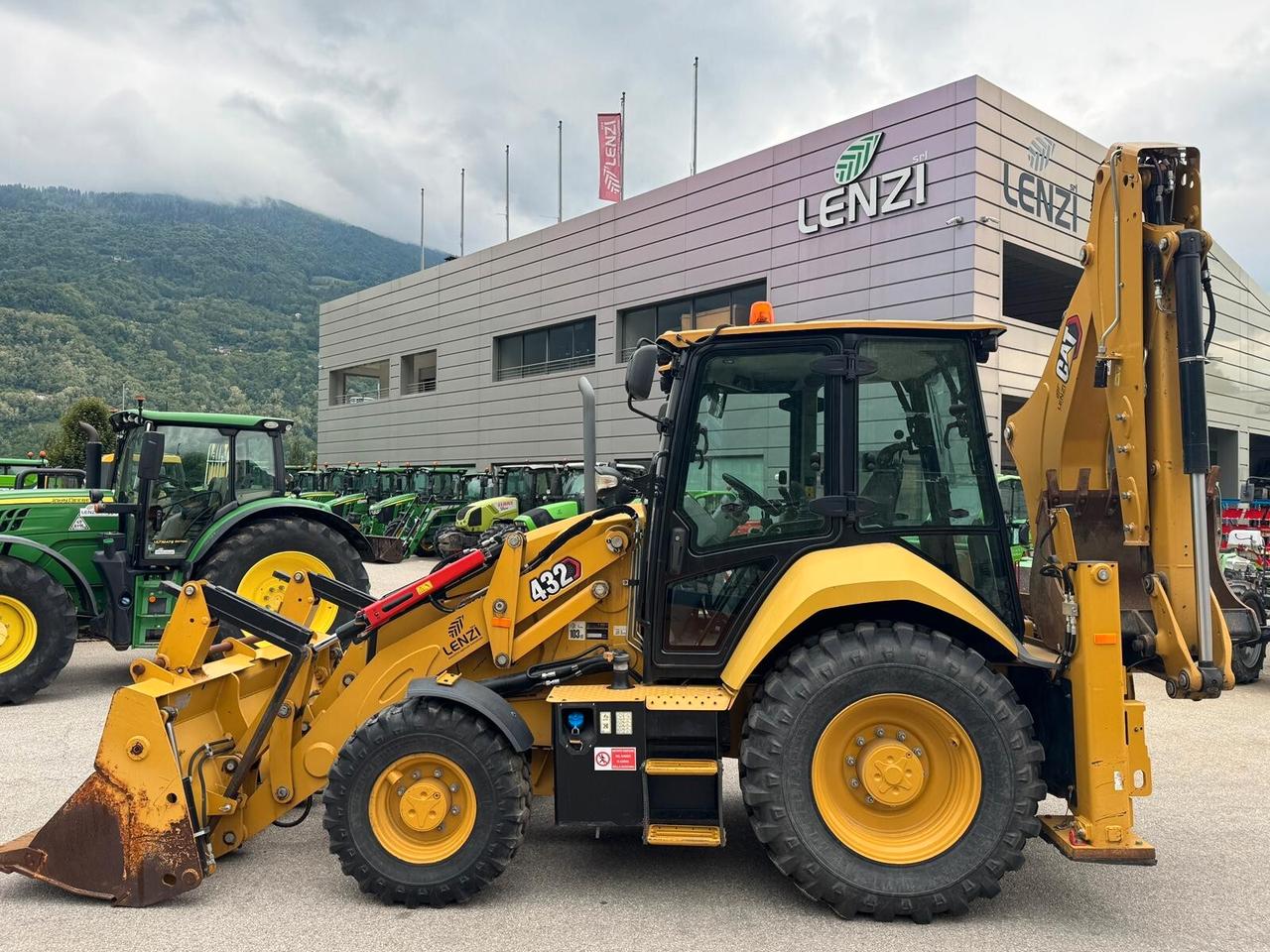 TERNA CATERPILLAR 432