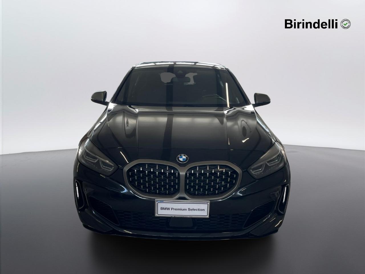 BMW Serie 1 (F40) - M 135i xDrive