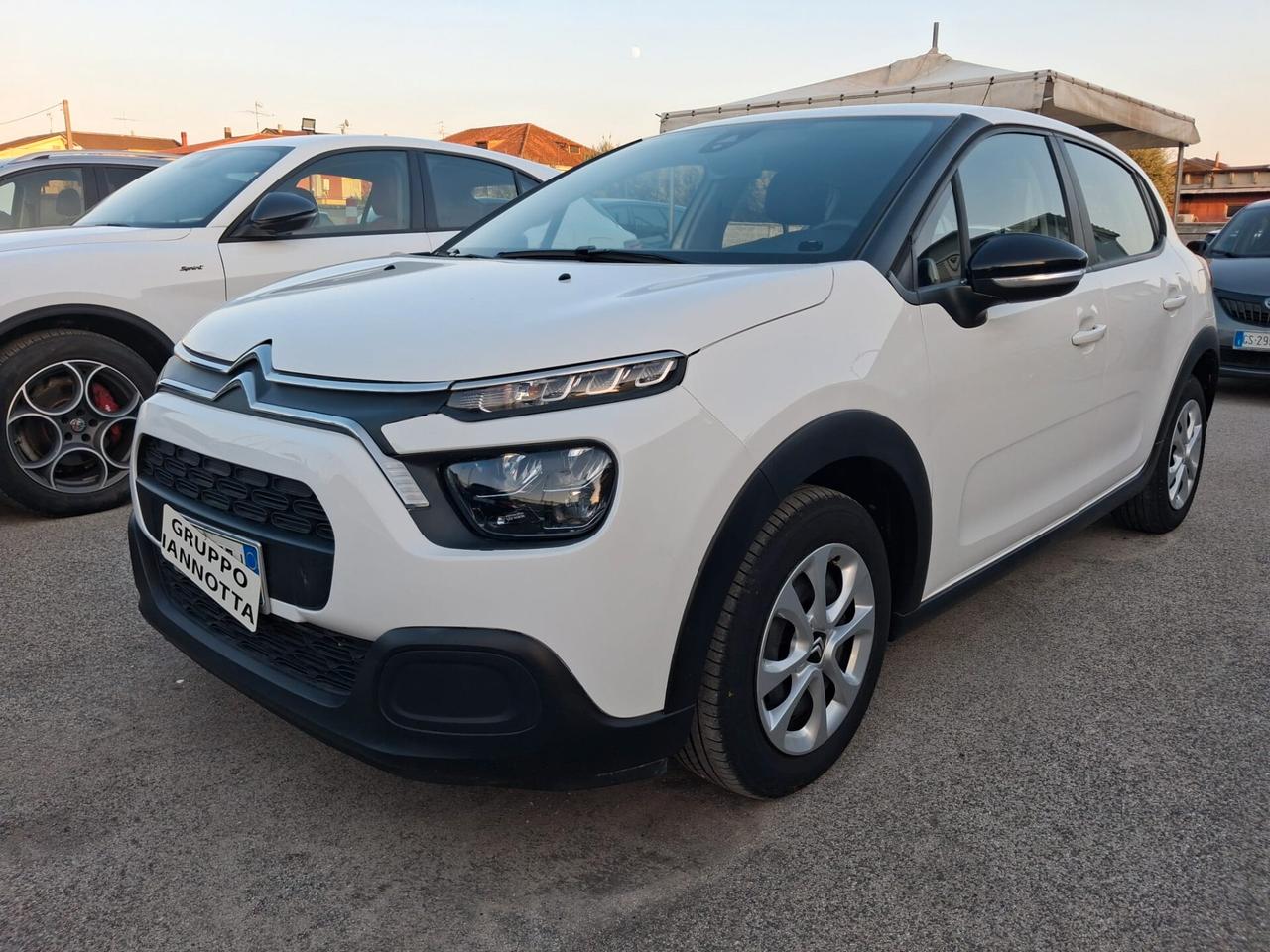 Citroen C3 PureTech 83 C.V. S&S VETTURA TAGLIANDATA COMPLETAMENTE ANCHE DISTRIBUZIONE