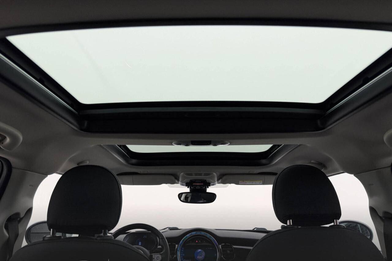 Mini 1.5 Cooper PREMIUM PLUS PACKAGE