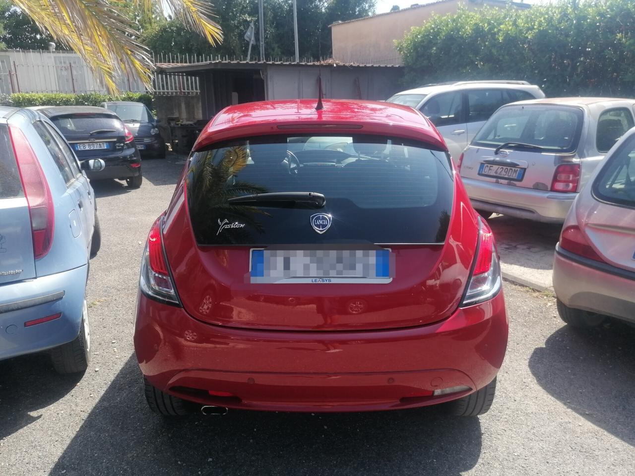 Lancia Ypsilon 1.2 69 CV 5 porte S&S Gold