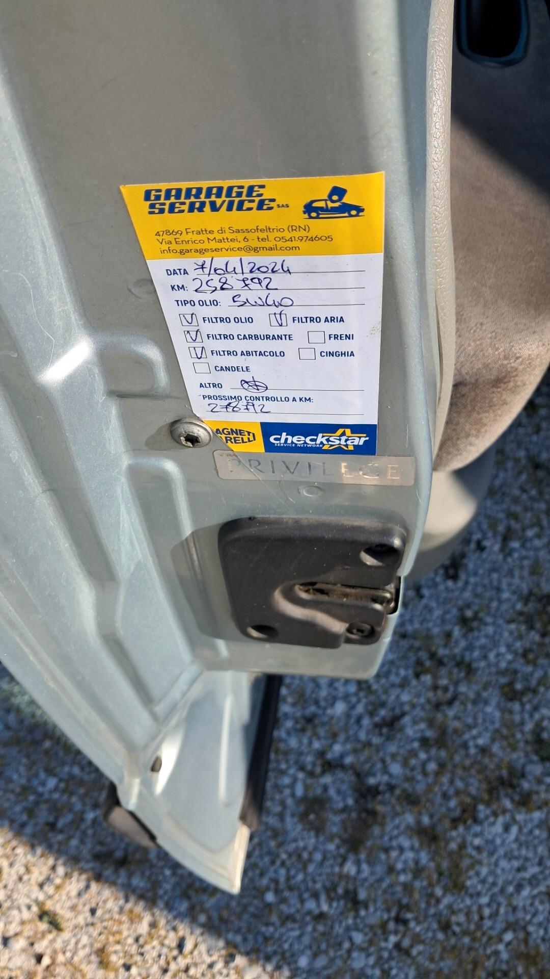 Renault Kangoo 1.5 dCi/82CV 5p. Con Pedana