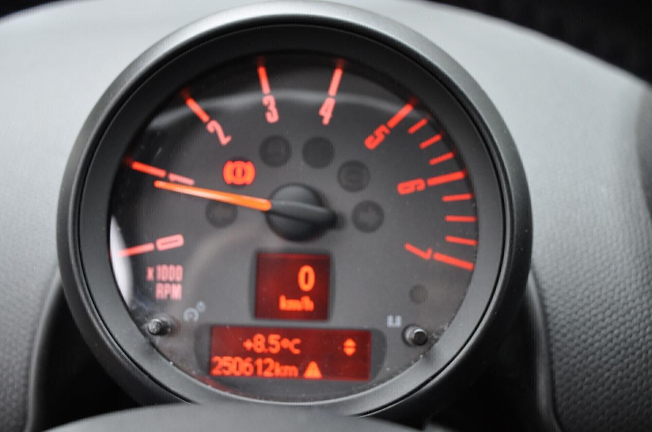 Mini Cooper D Countryman 1.6 ALL4 NEOPATENTATI