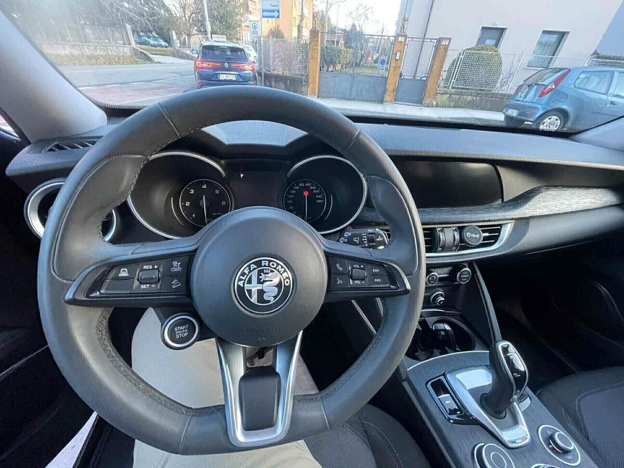 Alfa Romeo Stelvio 2.2 Turbodiesel 160 CV AT8 RWD Business