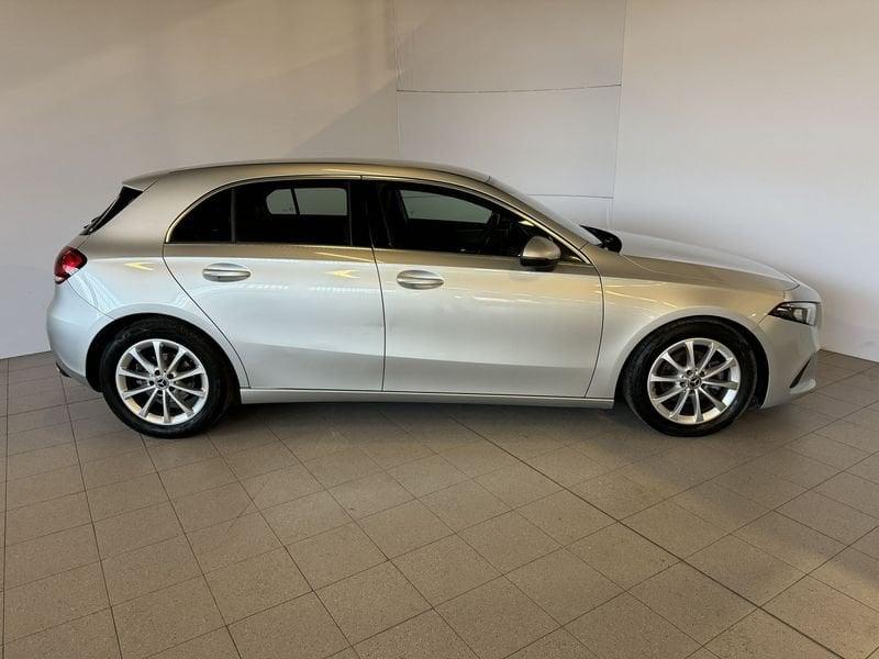 Mercedes-Benz Classe A - W177 2018 Diesel A 180 d Sport auto