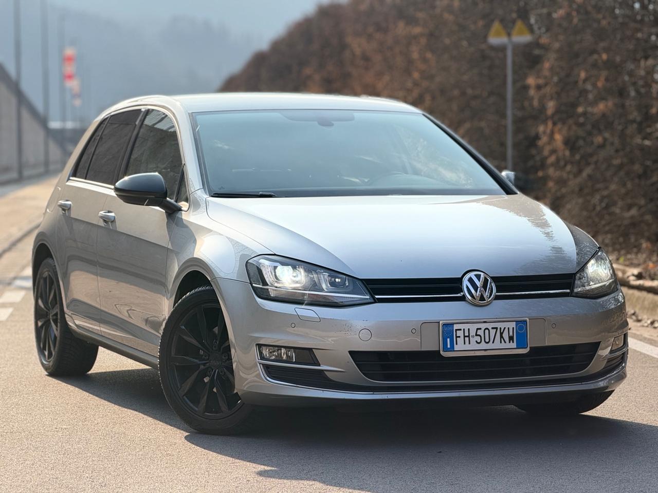 Volkswagen Golf 1.6 TDI DSG 5p. Highline ok neopatentati