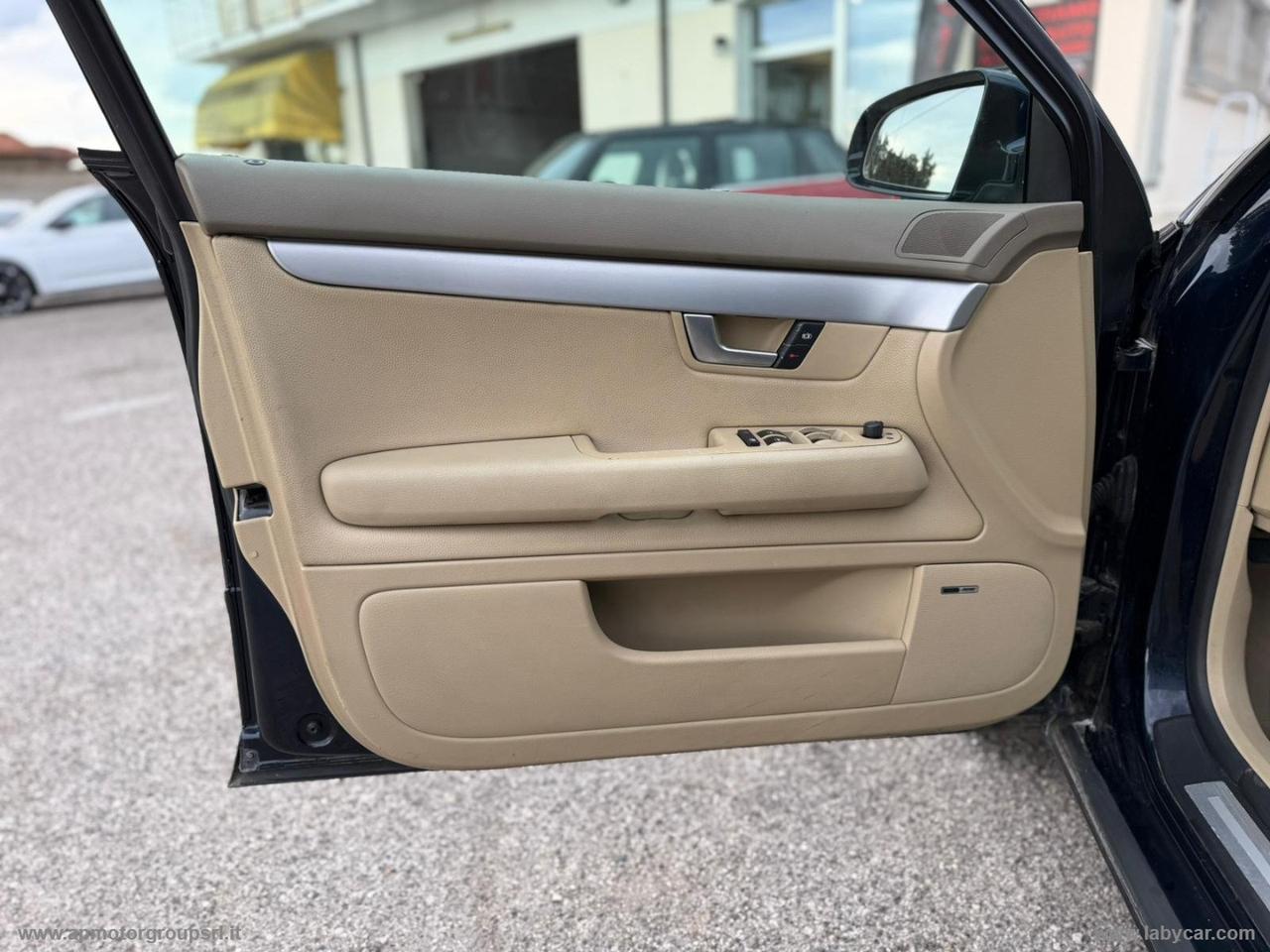 AUDI A4 2.7 V6 TDI F.AP. Avant mult. Top plus