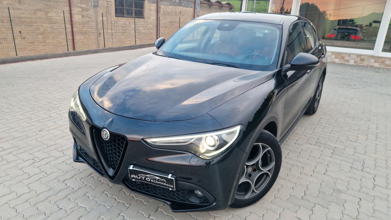Alfa Romeo Stelvio 2.2 Turbodiesel 190 CV AT8 Sprint Black edition
