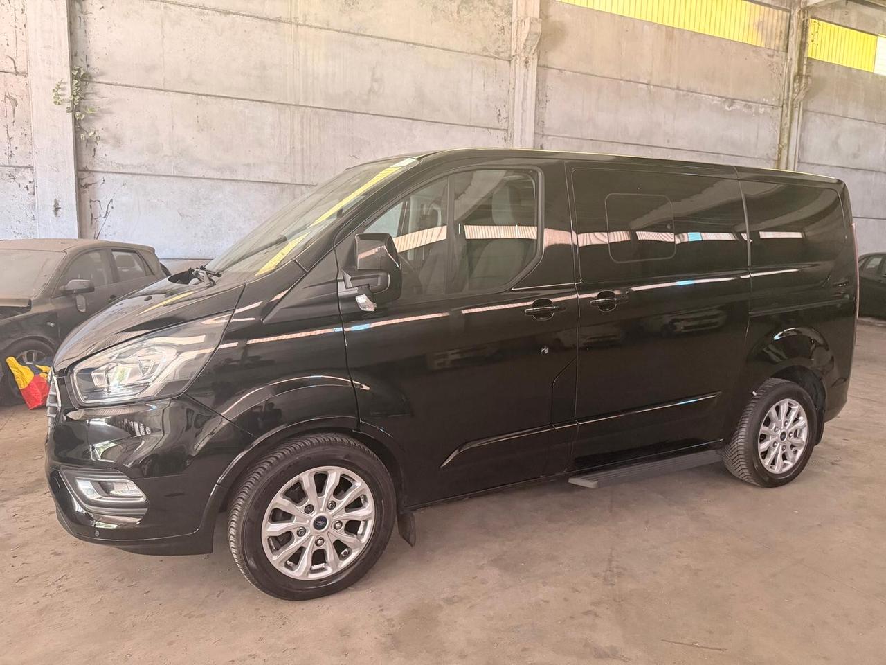 Ford Tourneo Custom 310 2.0 TDCi 130CV PC