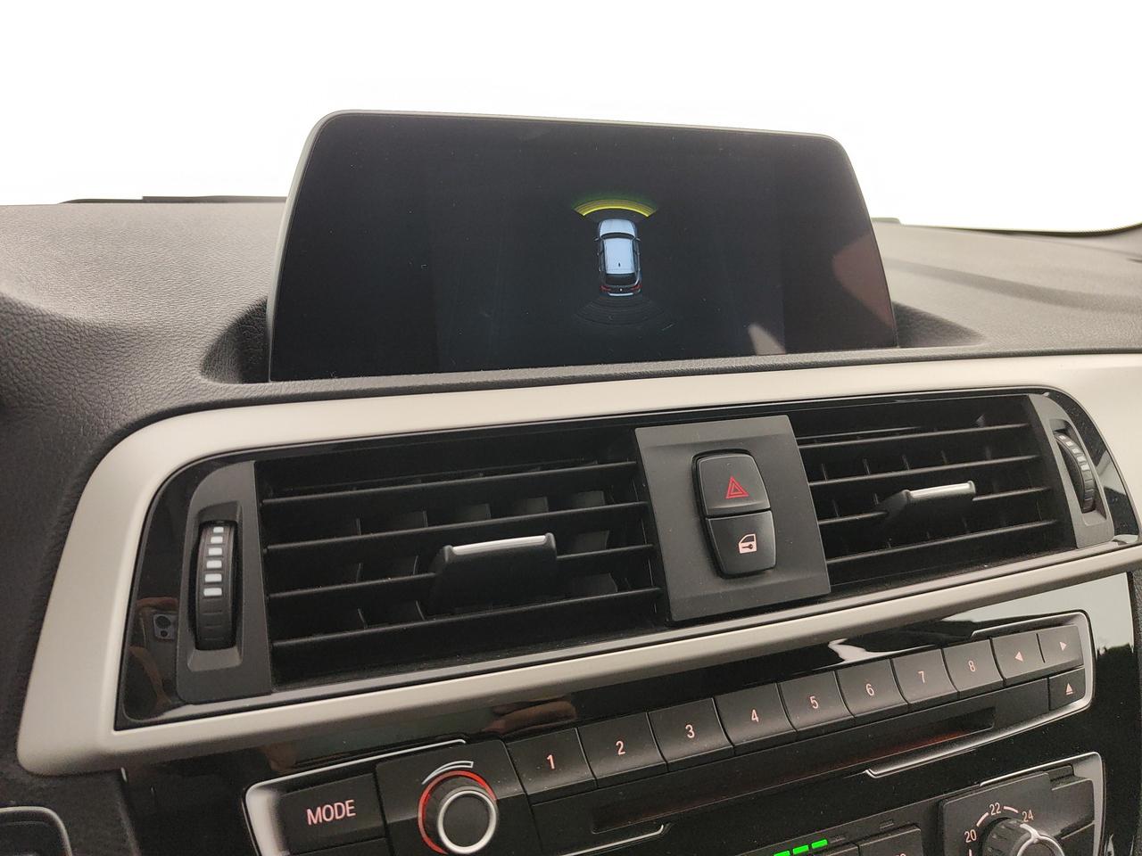 BMW 116d Advantage 5p auto