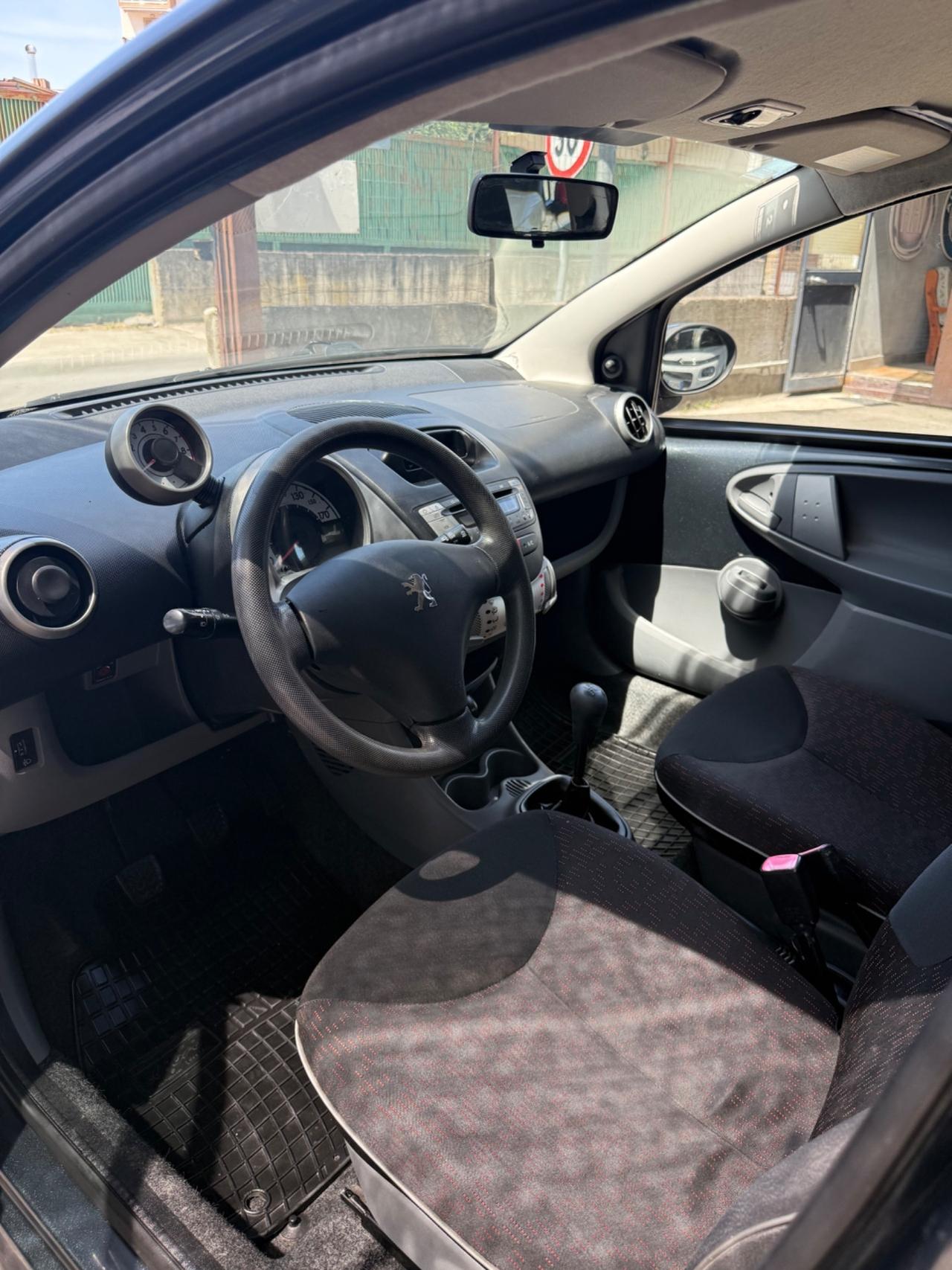 Peugeot 107 1.0 benzina unico proprietario del nord Italia
