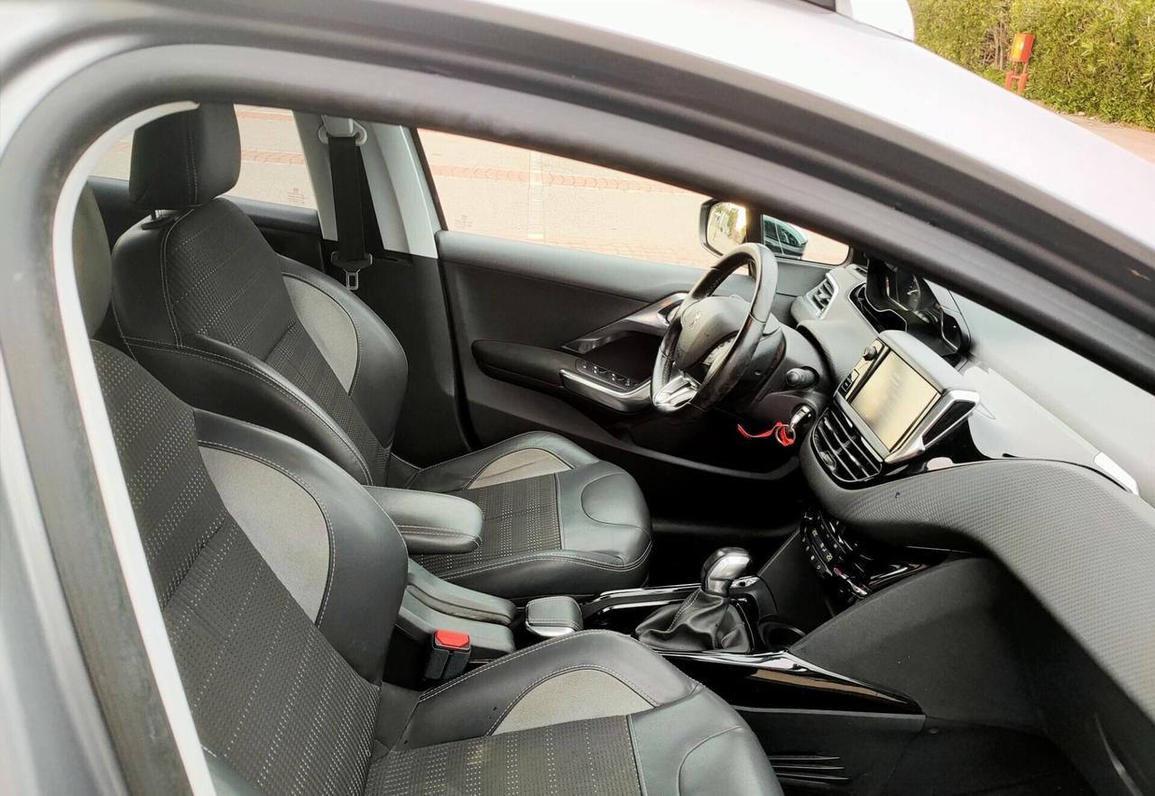 Peugeot 2008 BlueHDi 100 Allure