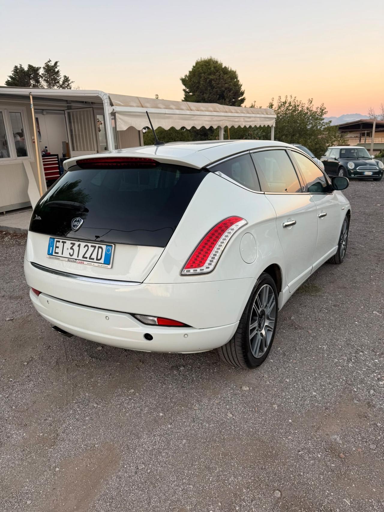 Lancia Delta 1.6 MJT DPF Gold
