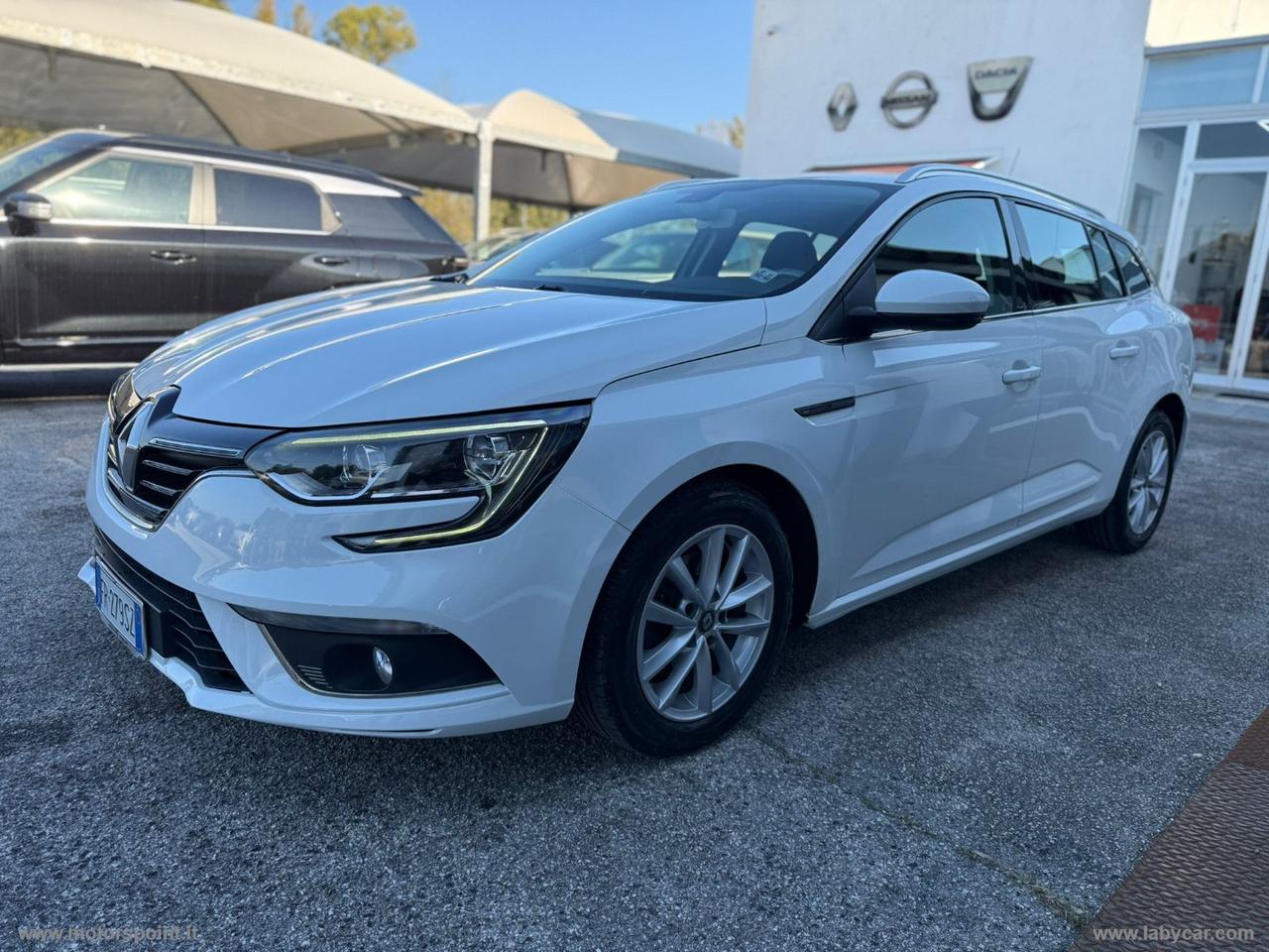 RENAULT Mégane Sporter dCi 8V 110 CV Energy Bus.